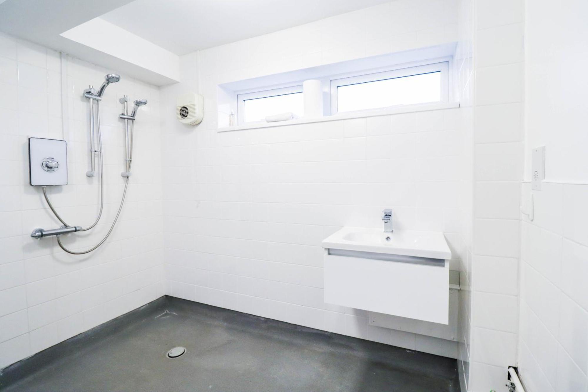 Bright And Spacious Contractor House L Parking! 博勒姆伍德 外观 照片