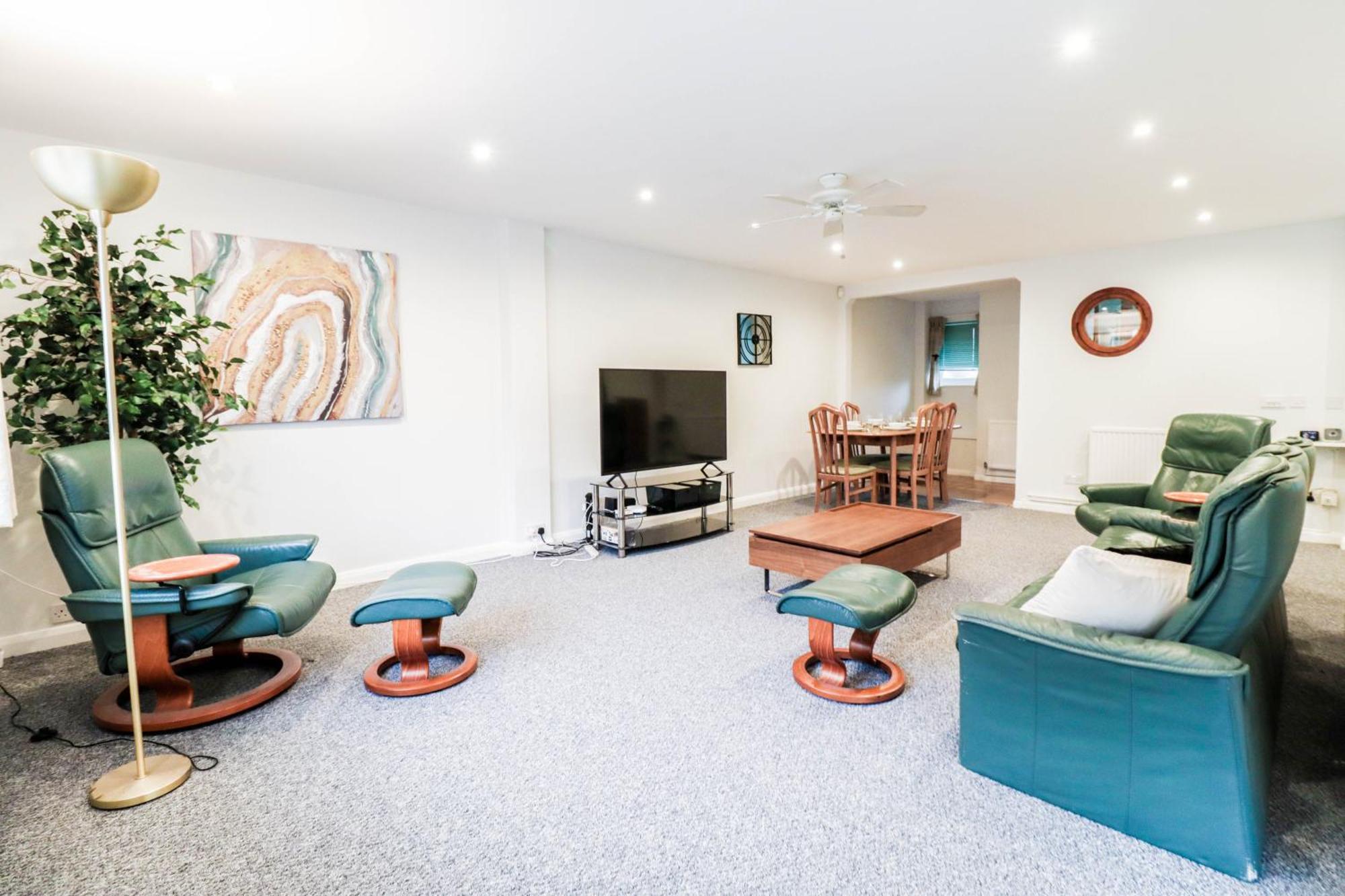 Bright And Spacious Contractor House L Parking! 博勒姆伍德 外观 照片
